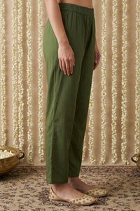 Olive Solid Buttons Rayon Ankle Length Mid Rise Trousers