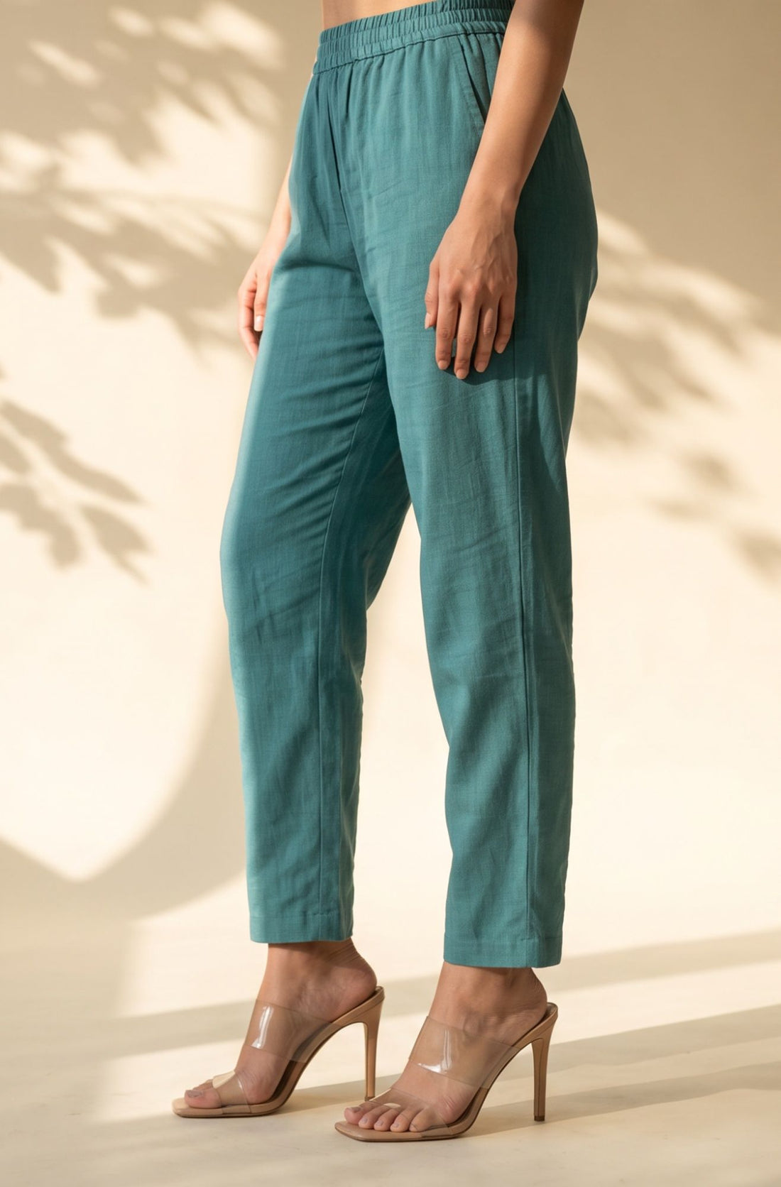 Teal Solid Pure Cotton Ankle Length Mid Rise Trousers