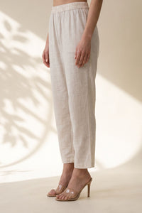 Off White Solid Pure Cotton Straight Fit Ankle Length Trousers