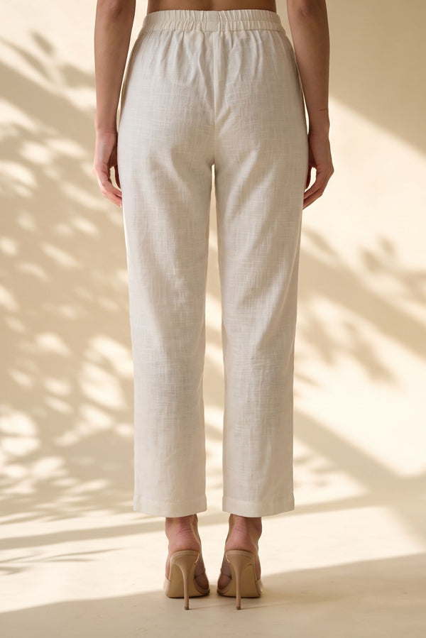 Off White Solid Pure Cotton Straight Fit Ankle Length Trousers