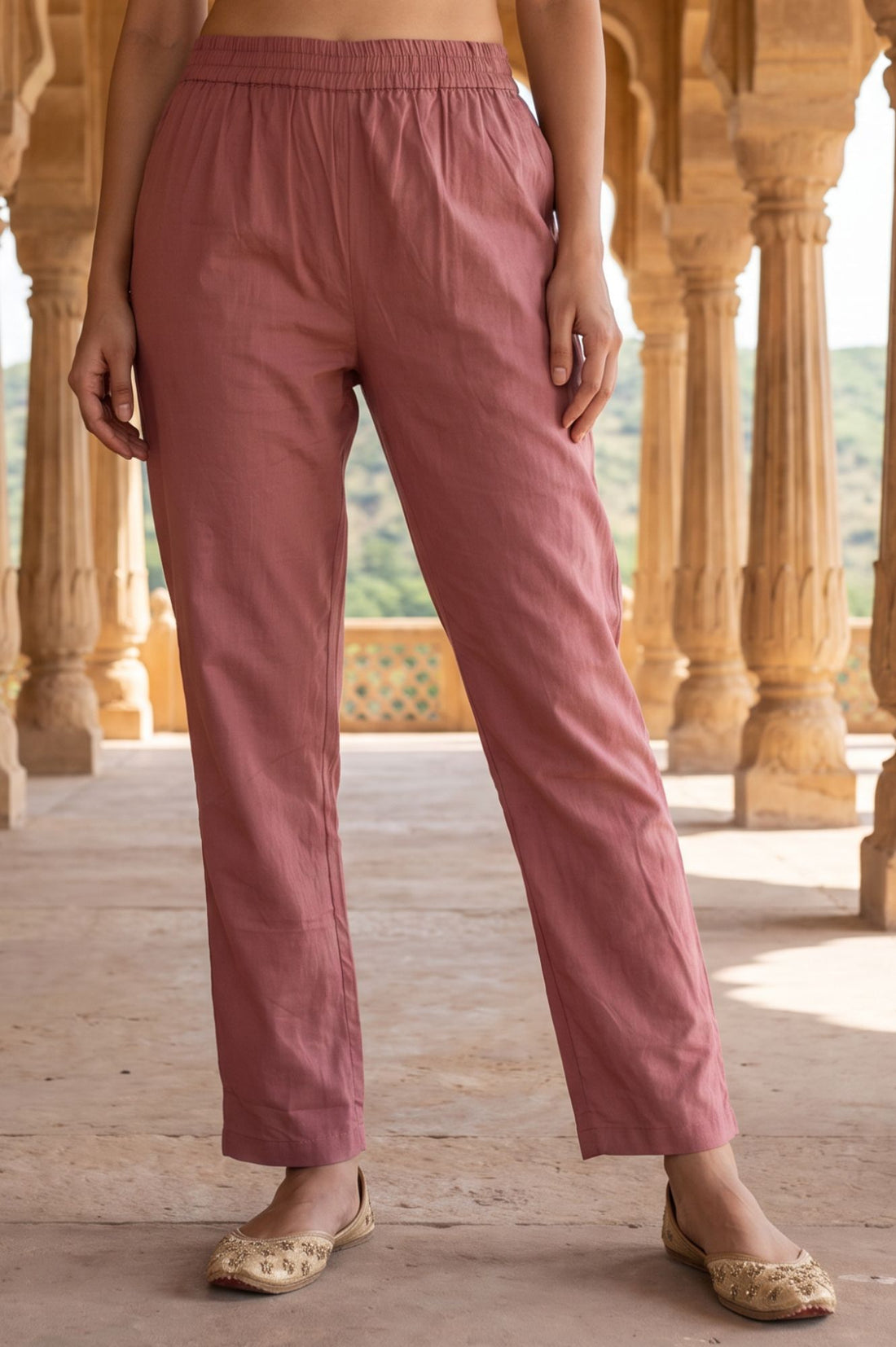 Pink Solid Pure Cotton Straight Ankle Length Mid Rise Trousers