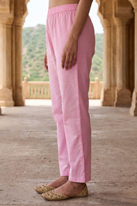 Pink Solid Pure Cotton Ankle Length Mid Rise Trousers