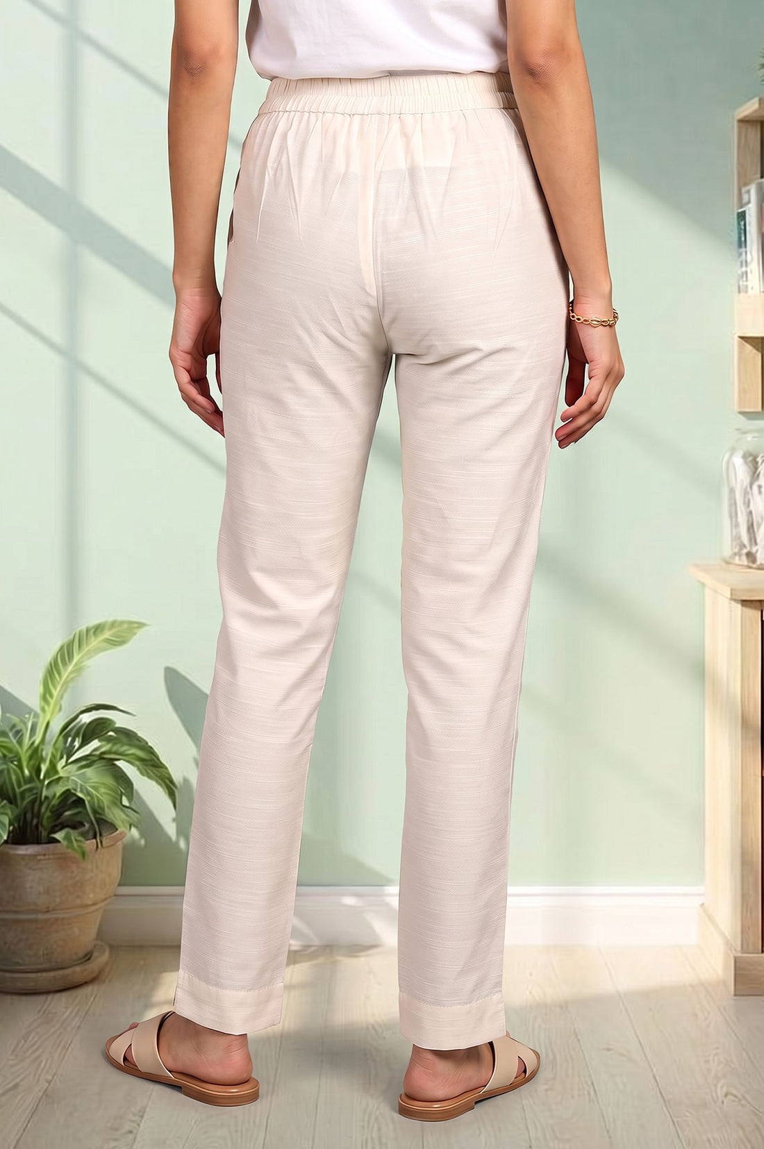 Off-White Yarn Dyed Solid Slim Fit Ankle Length Trousers