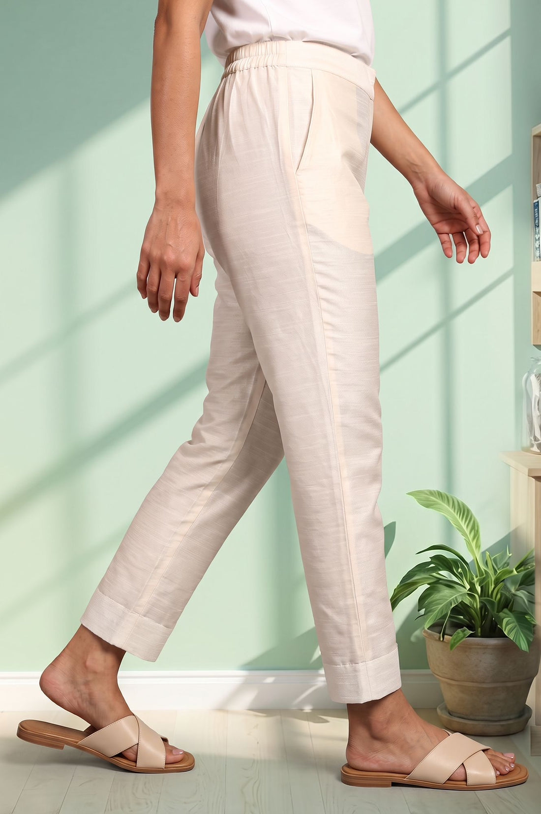 Off-White Yarn Dyed Solid Slim Fit Ankle Length Trousers