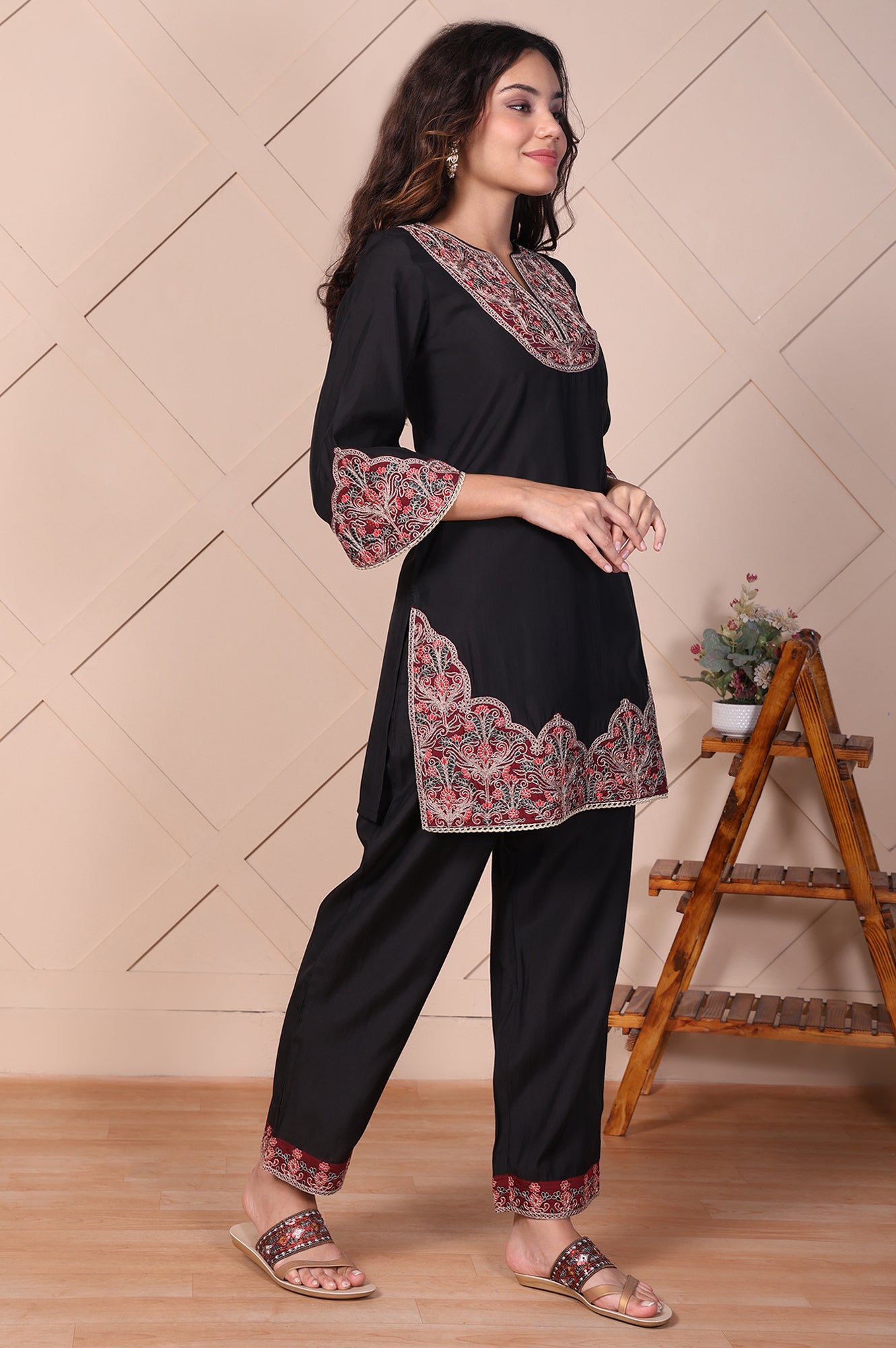 Black Embroidered Straight Kurta and Pant Set