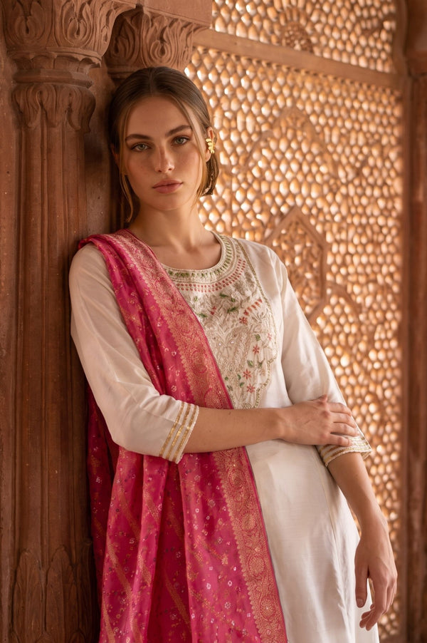 Pink Jacquard Zari Dupatta