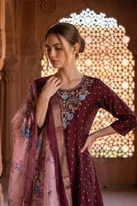 Pink Floral Printed Zari Jacquard Dupatta