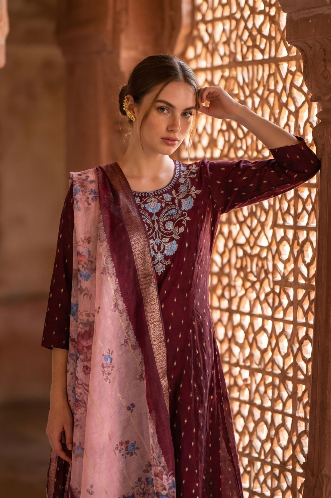 Pink Floral Printed Zari Jacquard Dupatta
