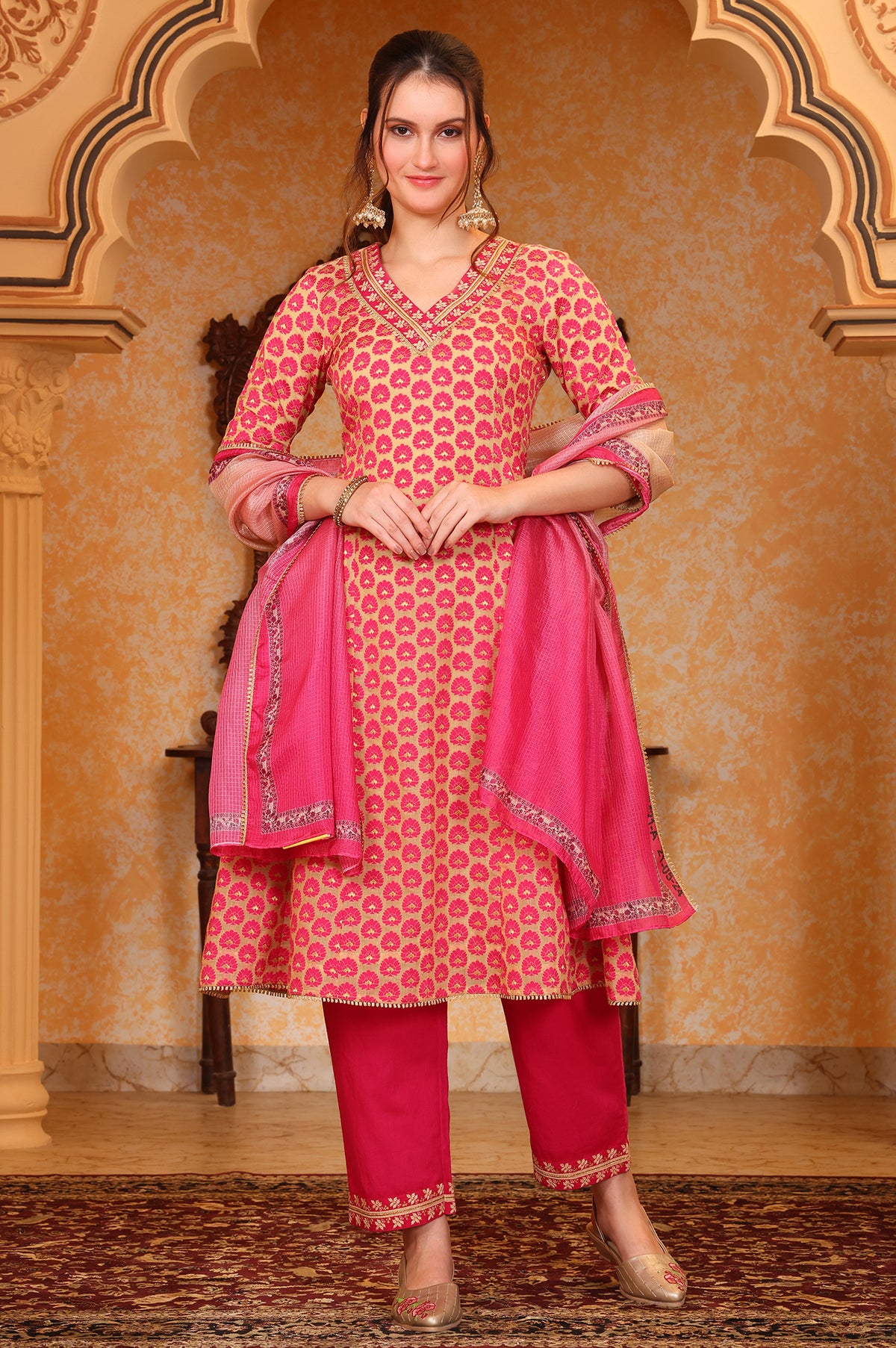 Pink Ethnic Motifs Thread Embroidered A-line Jacquard Kurta, Palazzo and Dupatta Set - S