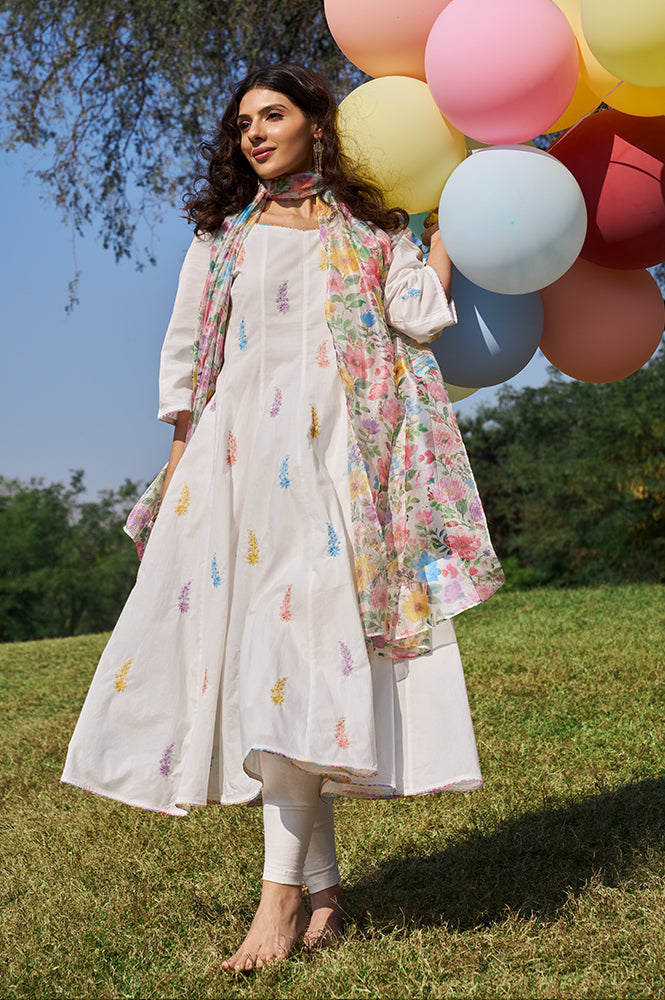 Buy White Floral Thread Embroidered Pure Cotton Anarkali Kurta, Leggings and Dupatta Set Online for Woman
