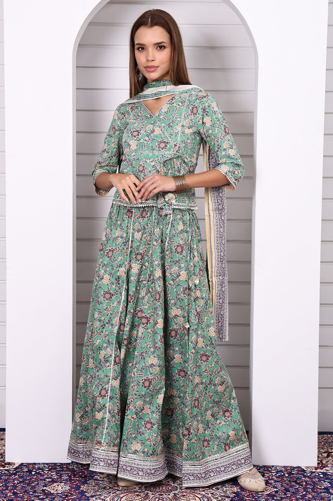 Green Floral Printed Lace Pure Cotton Straight Top, Skirt and Stole Set