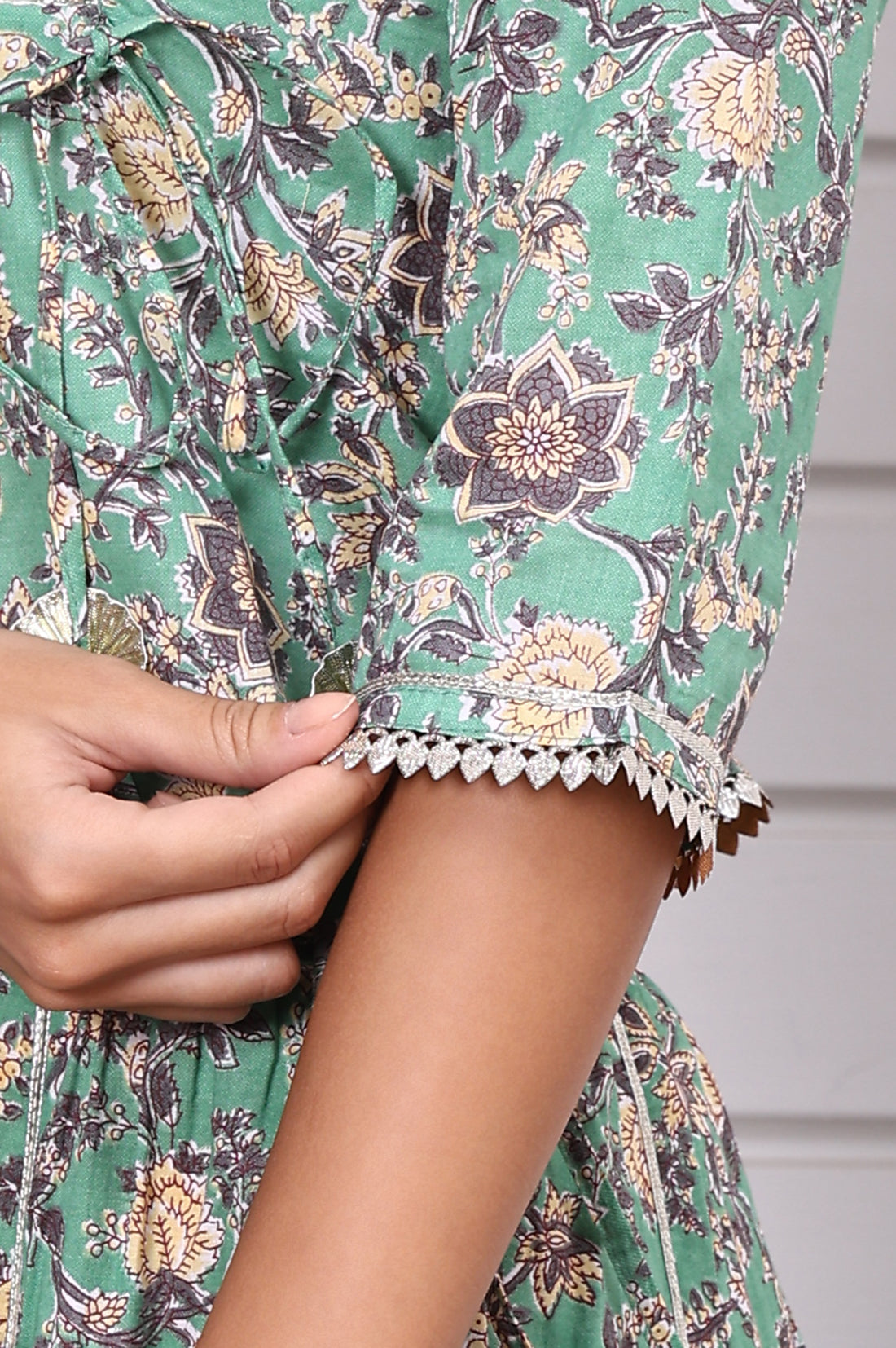 Green Floral Printed Lace Pure Cotton Straight Top, Skirt and Stole Set