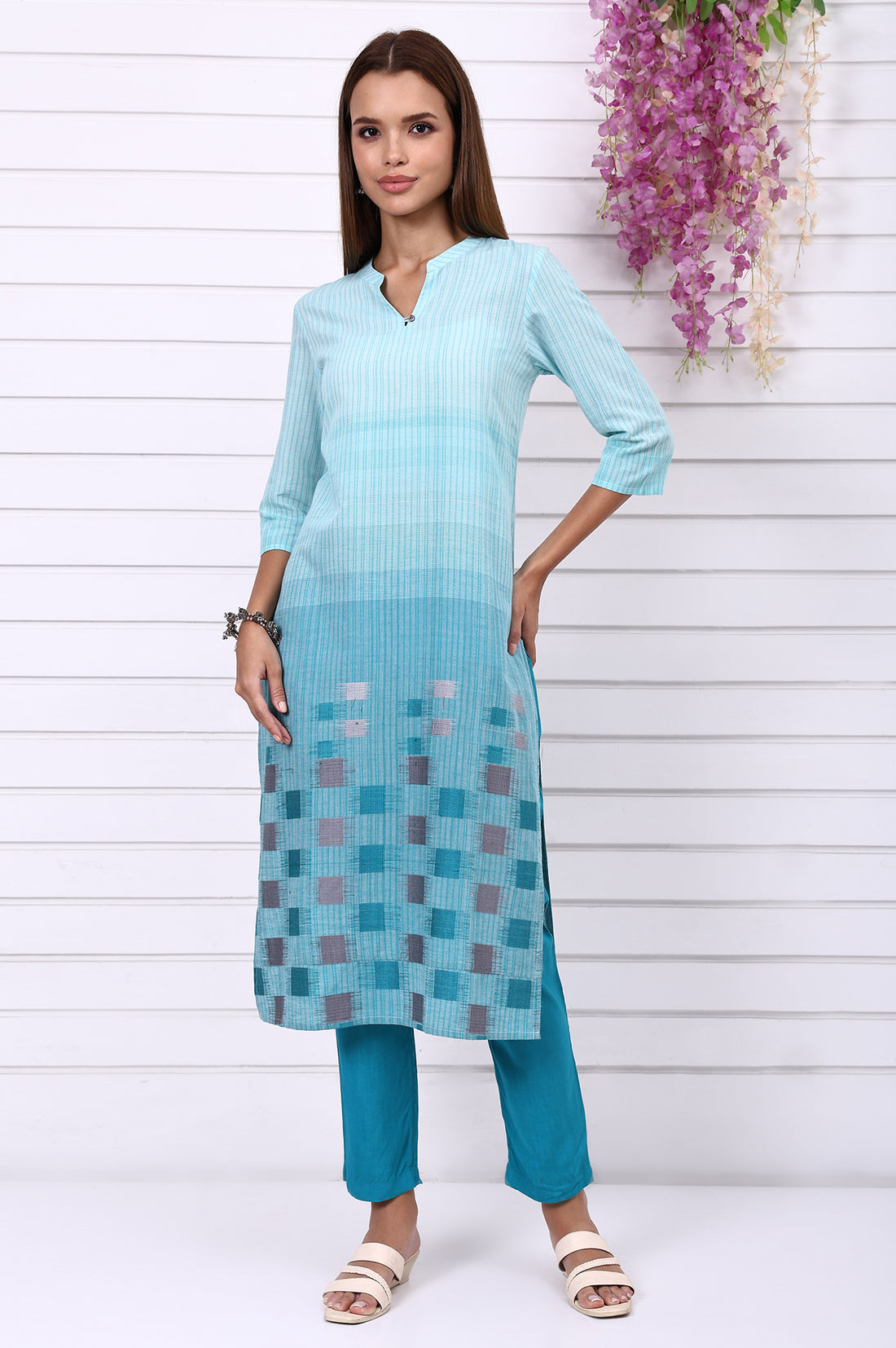 Blue Geometric Printed Yarn Dyed Straight Kurta and Trousers Co-ord Set