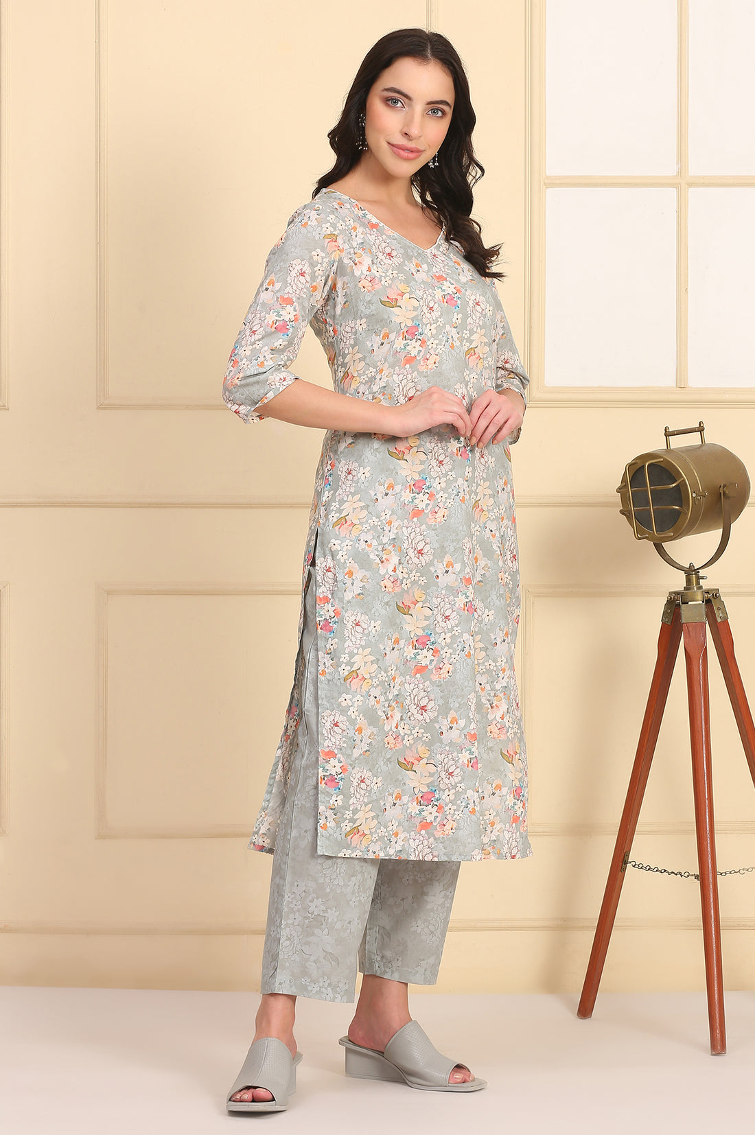 Grey Floral Printed Pure Cotton Kurta and Pants Co-ord Set