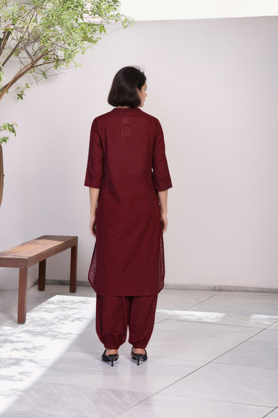 Maroon Solid Thread Work Straight Cotton Kurta with Salwar