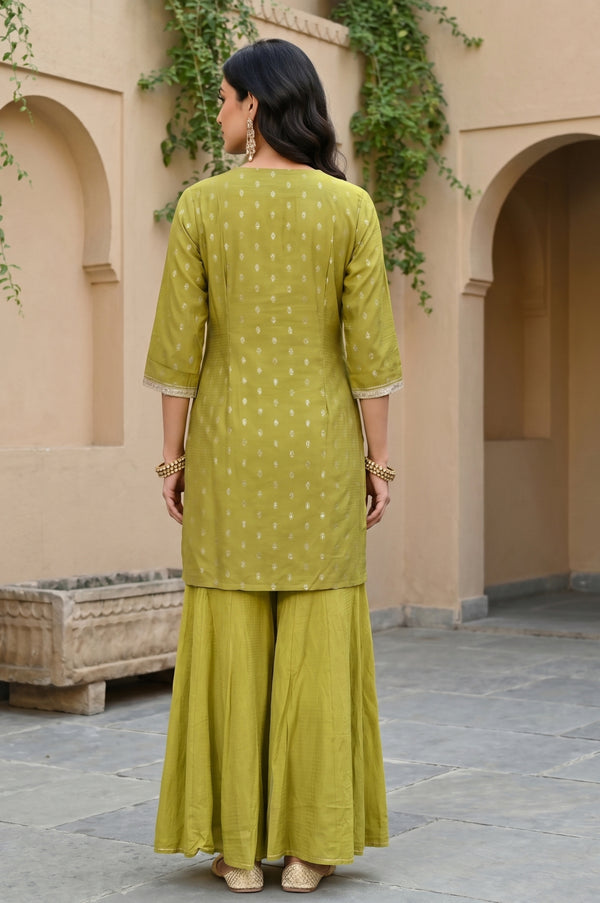 Green Embroidered Yarn Dyed Jacquard Straight Short Kurta
