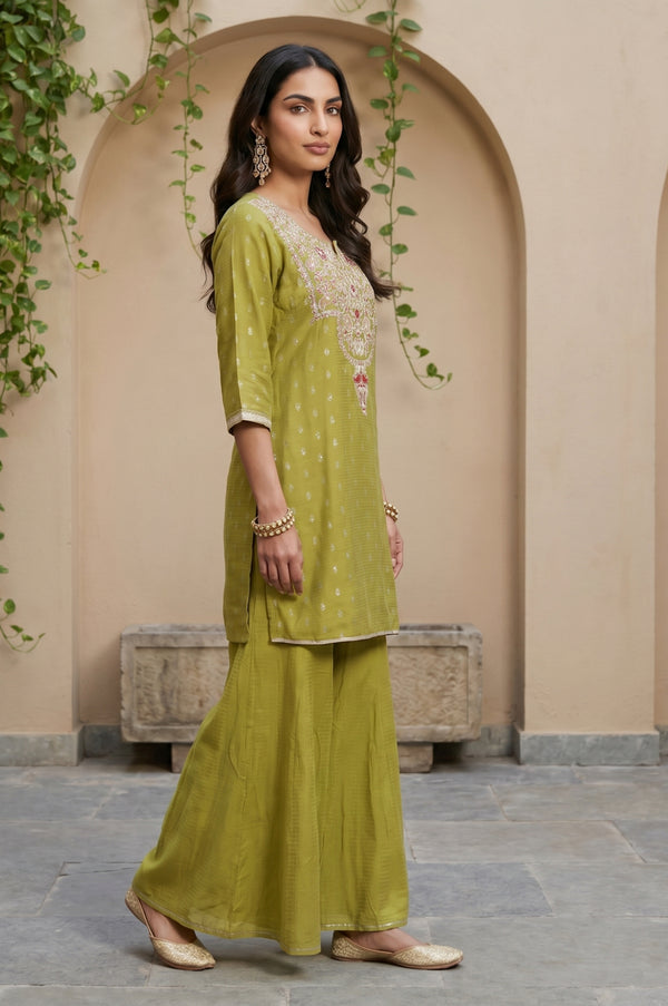 Green Embroidered Yarn Dyed Jacquard Straight Short Kurta