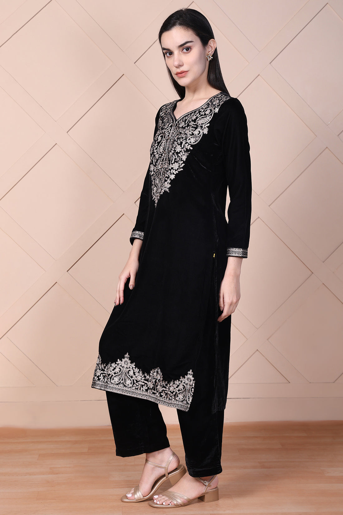 Black Embroidered Acrylic Straight Kurta and Palazzo Winter Co-ord Set
