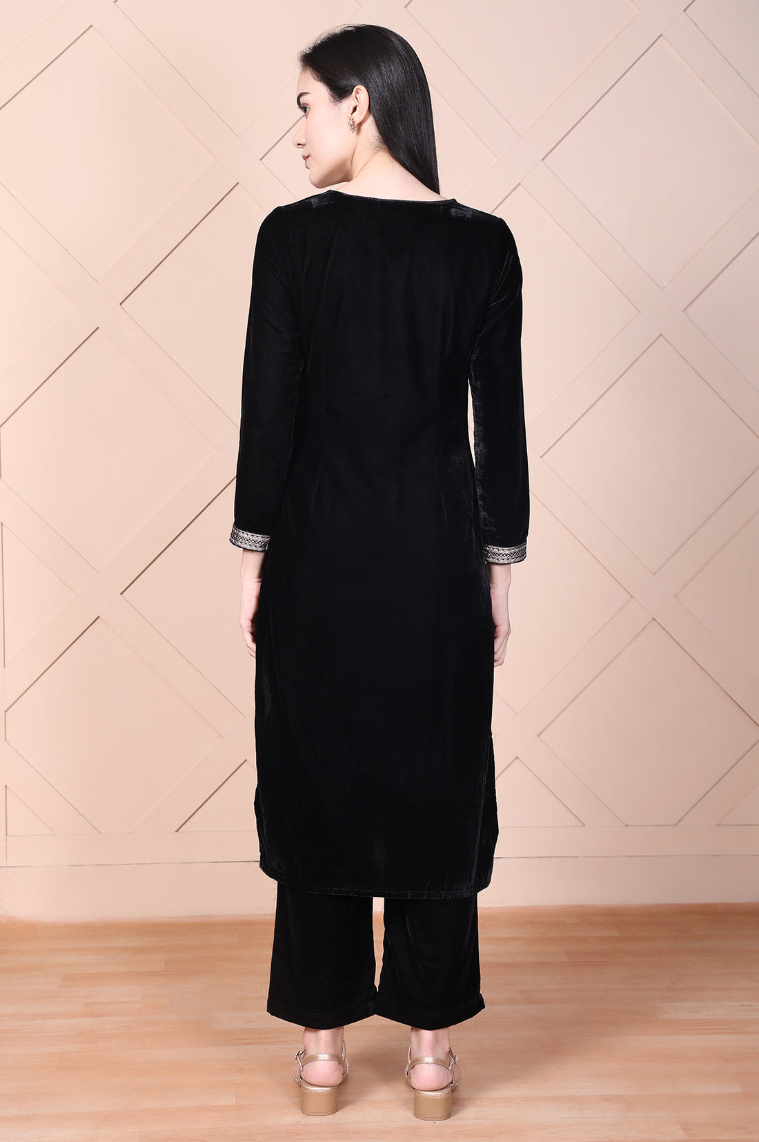 Black Embroidered Acrylic Straight Kurta and Palazzo Winter Co-ord Set