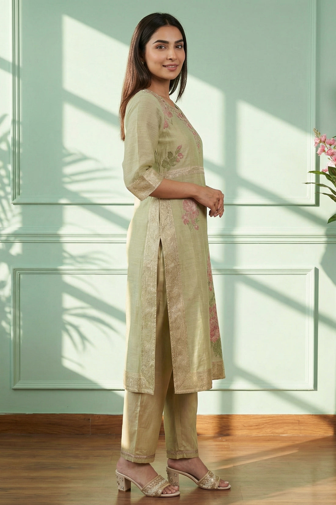 Green Thread Embroidered Jacquard Straight Kurta with Trousers and Dupatta Set