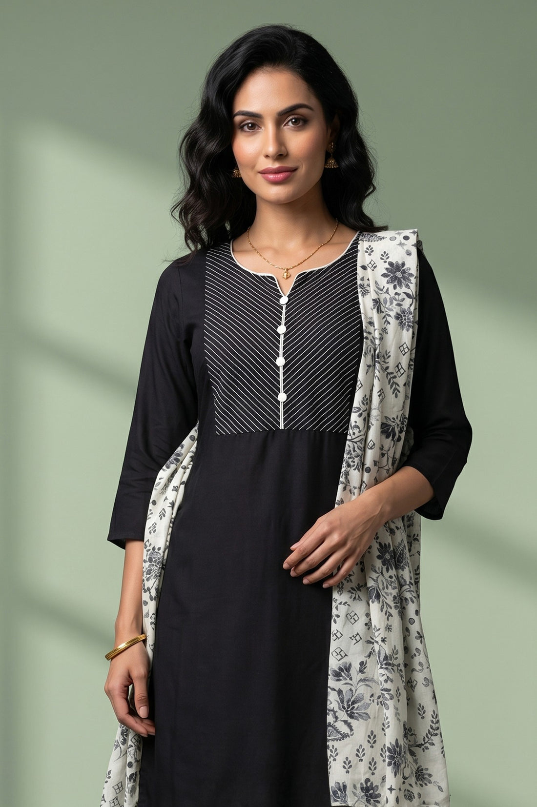 Black Solid Viscose Straight Kurta With Salwar And Stole Set