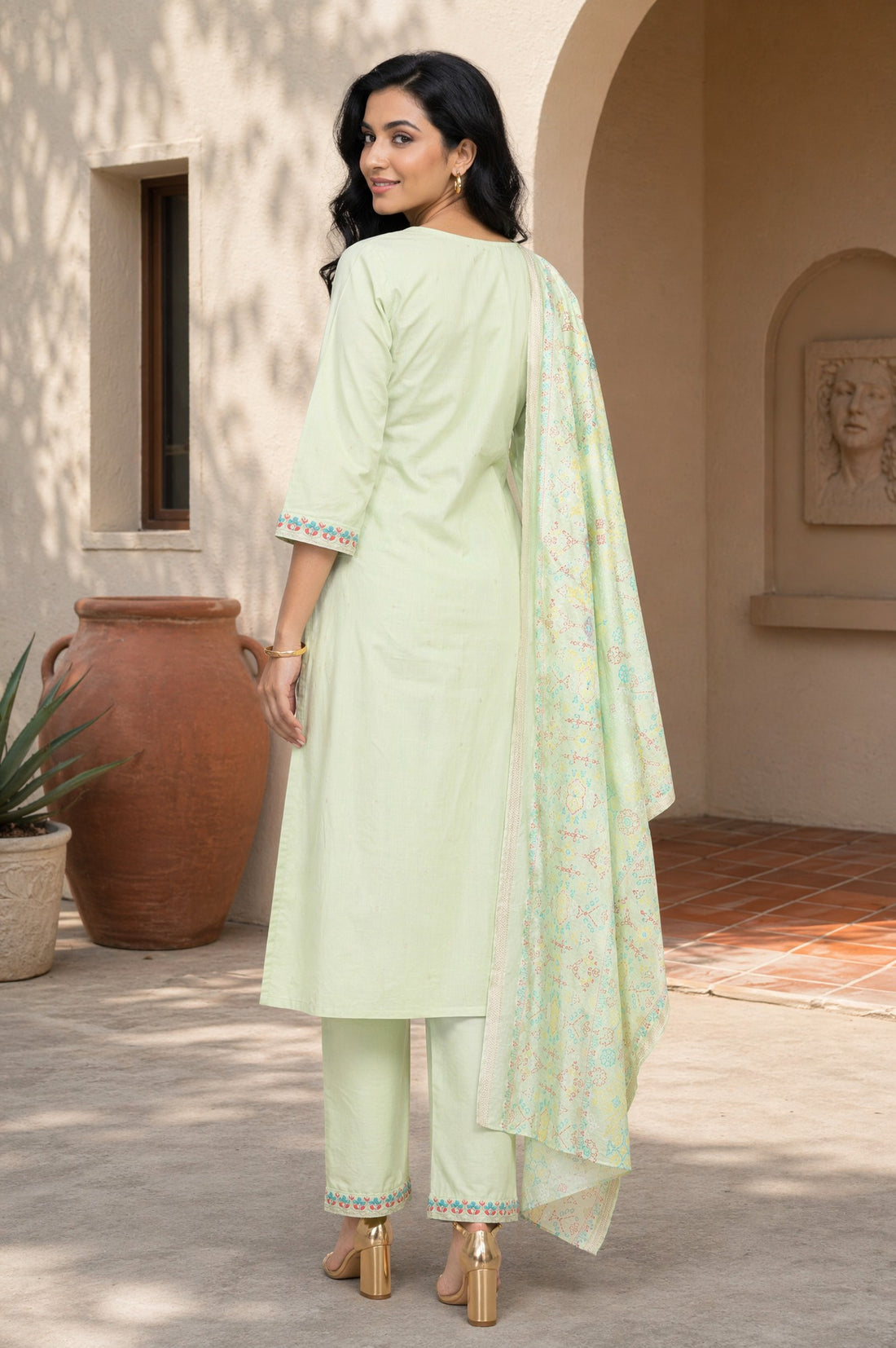 Aurelia Women&
