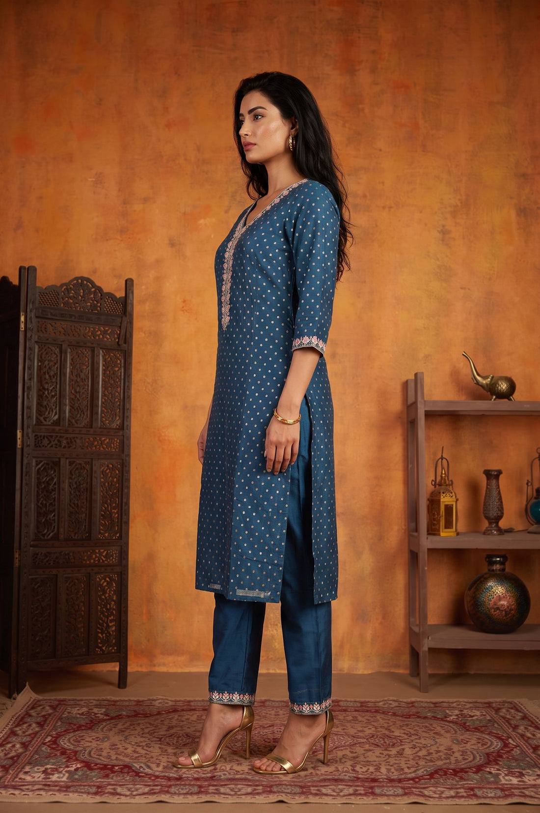 Teal Embroidered Chanderi Buti Straight Kurta with Trousers Set