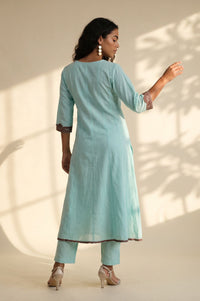 Blue Thread Embroidered Cotton Flax Straight Kurta with Pants Co-ord Set