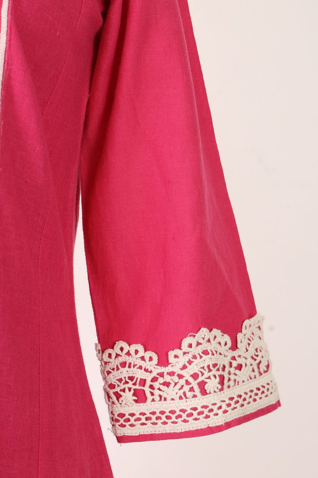 Pink Thread Embroidered Cotton Flax Straight Kurta with Pants Co-ord Set