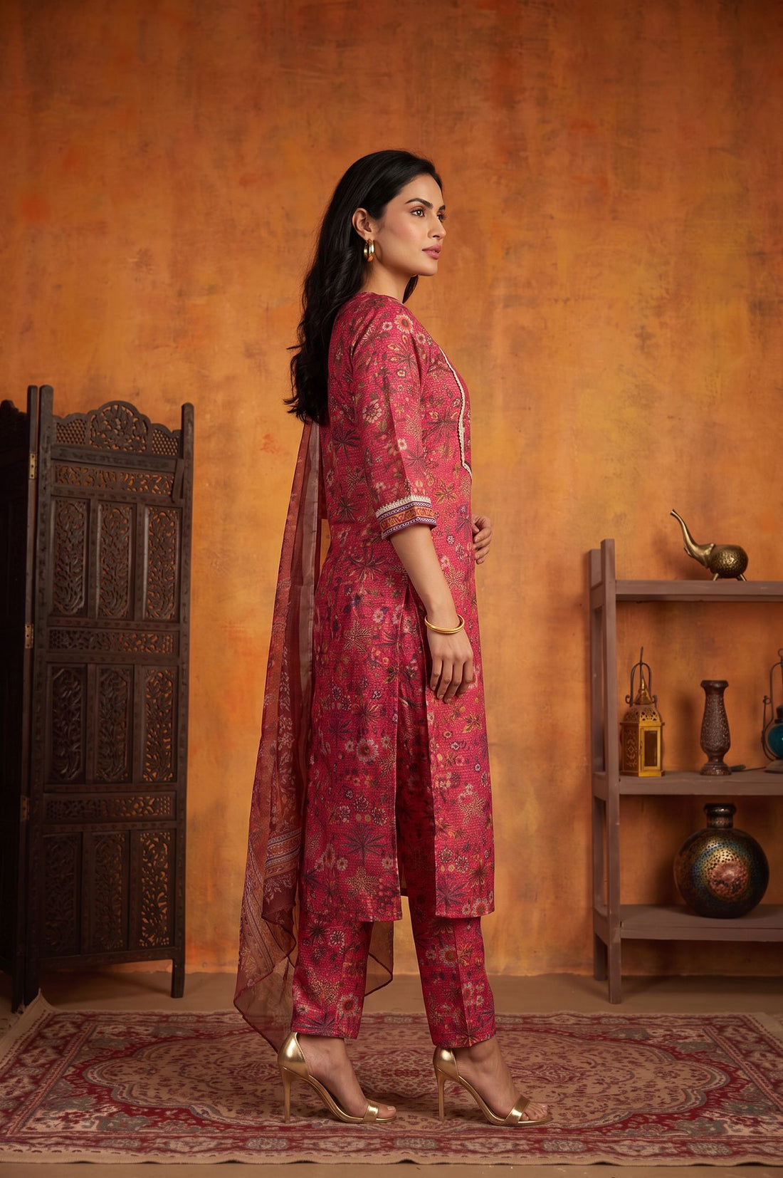 Pink Floral Printed Sequins Straight Kurta with Trousers and Dupatta Set