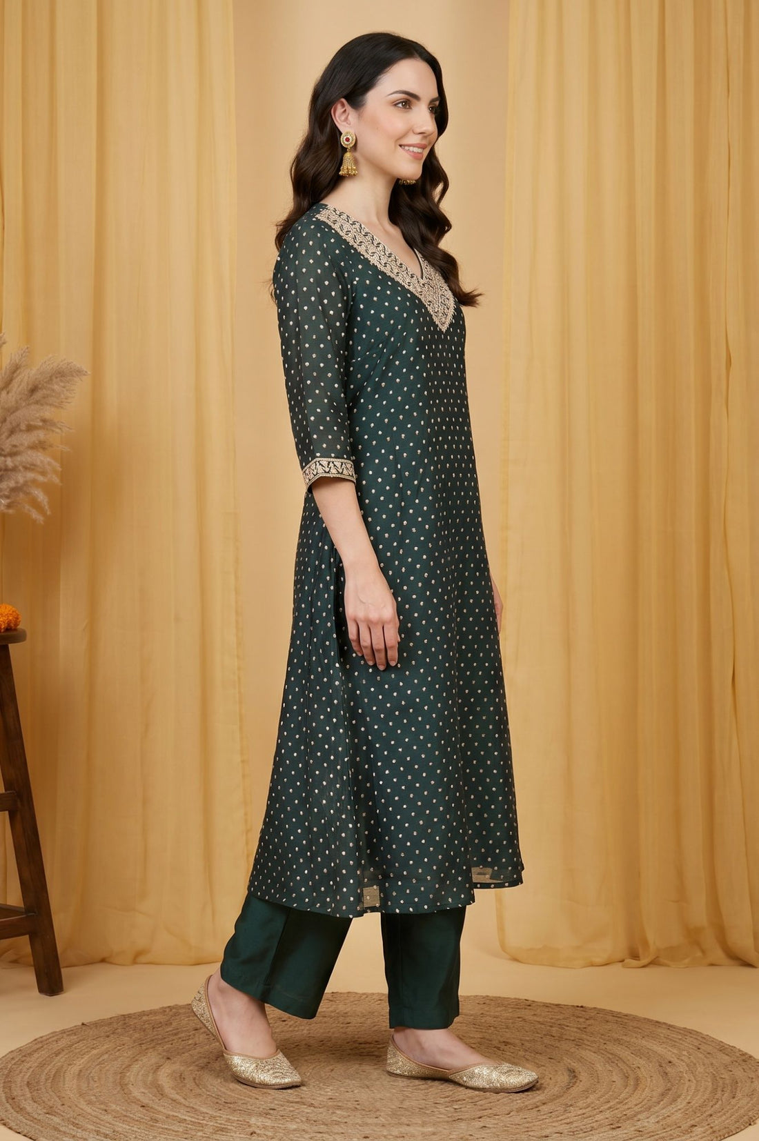 Green Sequins Embroidered Chanderi Straight Kurta with Pant and Dupatta Set