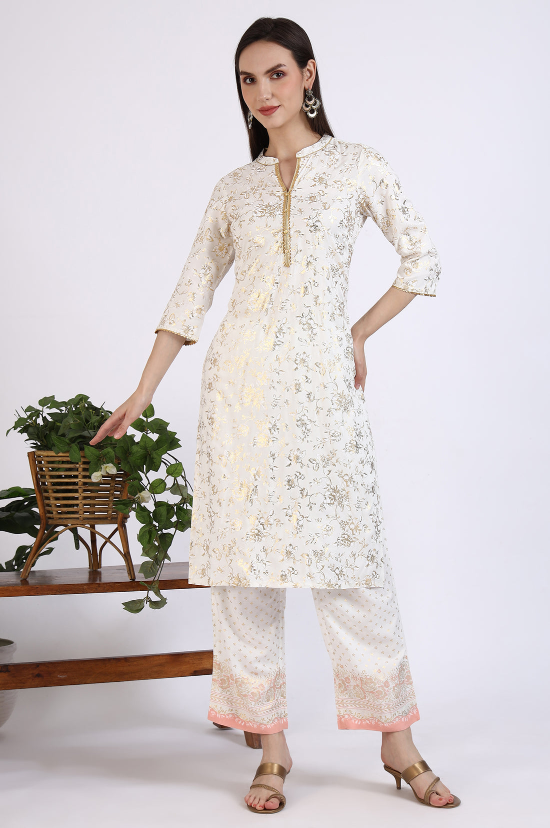 White Foil Floral Printed Rayon Straight Kurta and Trousers Co-ord Set
