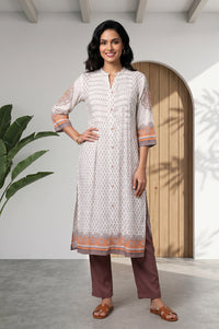 Off White Ethnic Motifs Yarn Dyed Straight Kurta With Trousers Co-ord Set