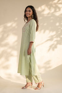 Green Embroidered Pure Cotton Straight Kurta