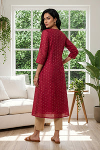 Maroon Thread Embroidered Straight Kurta