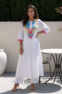 White Embroidered Cotton Flax Flared Kurta