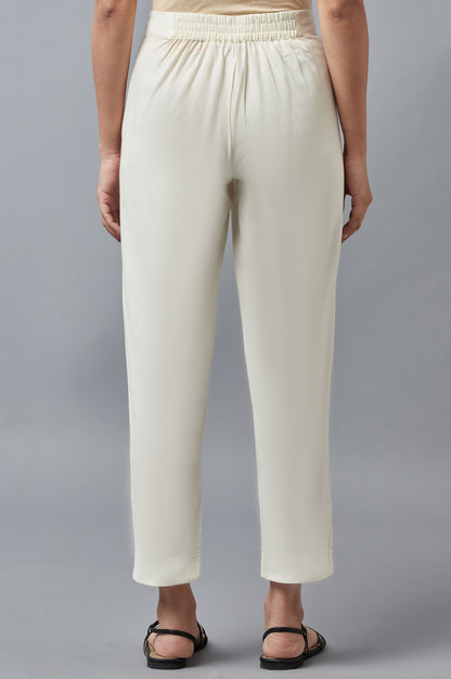 White Solid Trousers