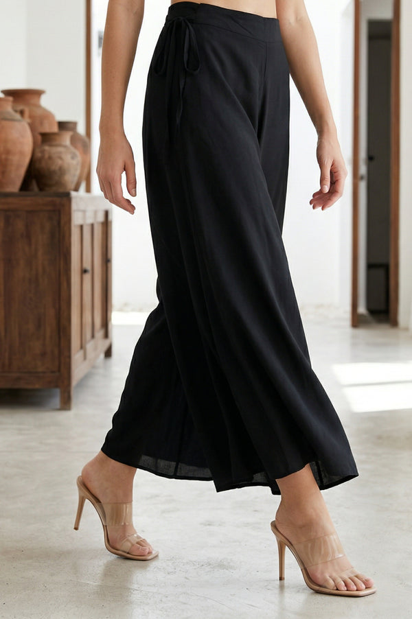 Elleven Women's Black Solid Rayon Wide Leg Cullotes