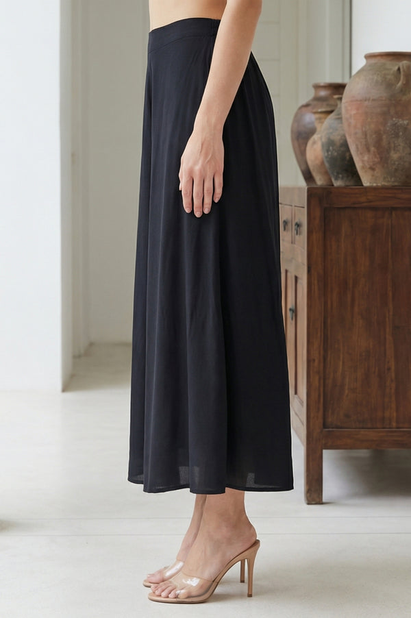 Elleven Women's Black Solid Rayon Wide Leg Cullotes