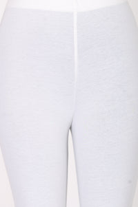 White Skinny Fit Ankle Length Mid Rise Leggings