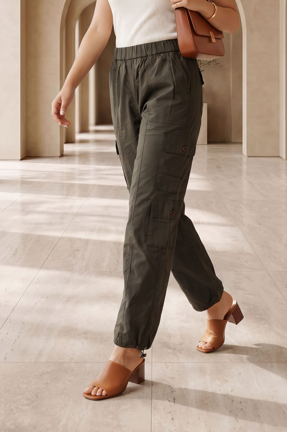 Olive Solid Pure Cotton Straight Fit Ankle Length Cargo