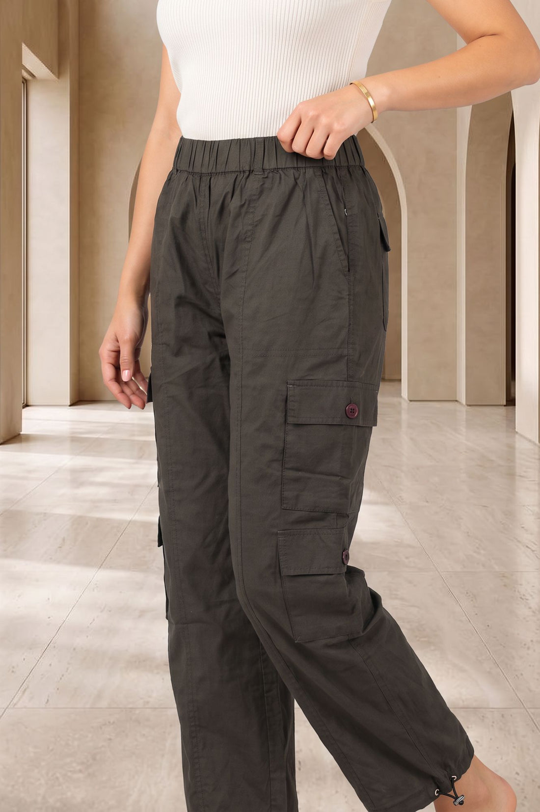 Olive Solid Pure Cotton Straight Fit Ankle Length Cargo
