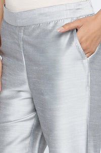Grey Solid Mid Rise Slub Trousers in Ankle Length