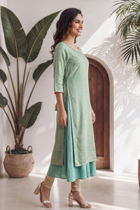 Sea Green Thread Embroidered Rayon Zari Straight Kurta with Tights