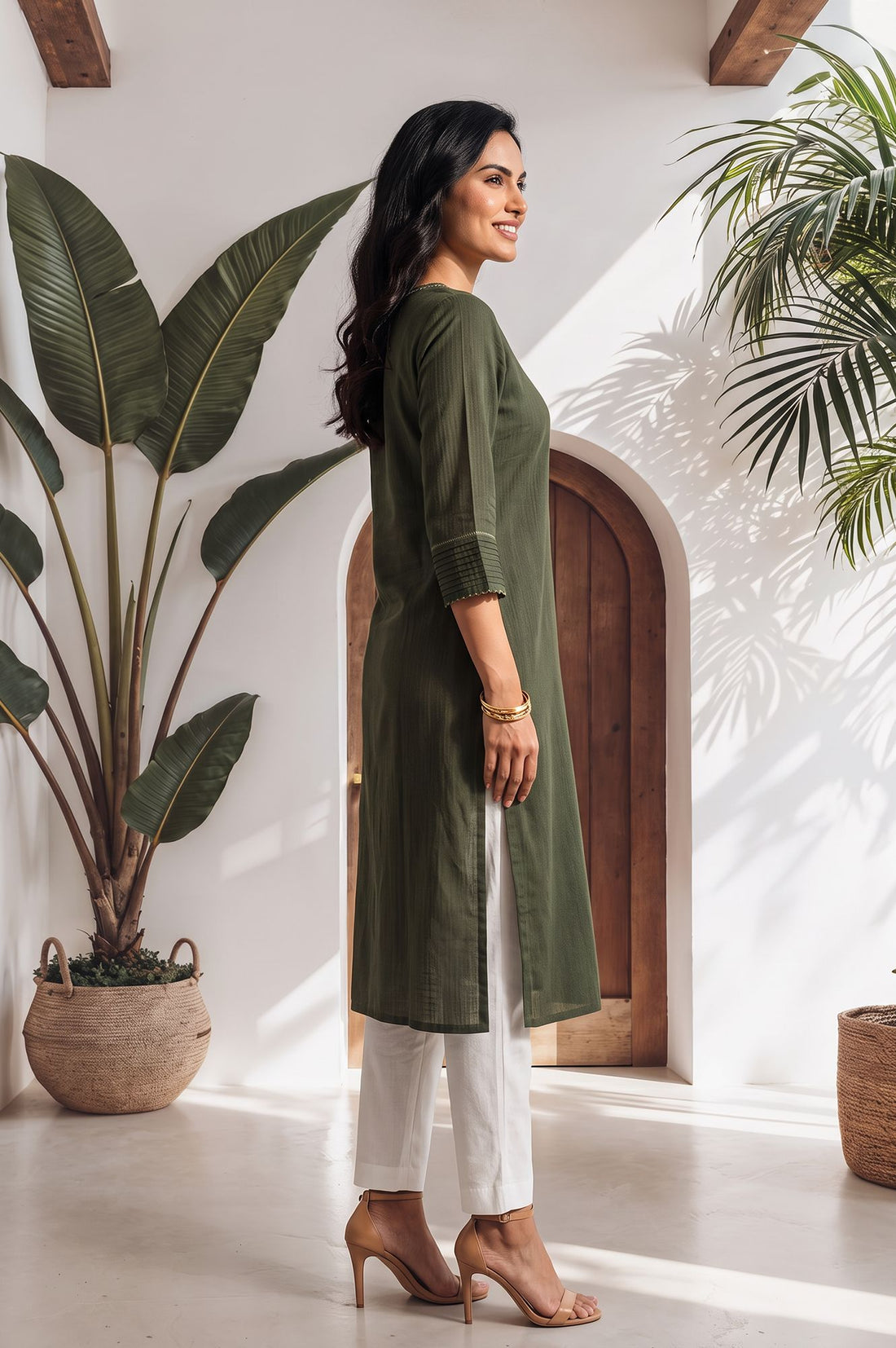 Green Yarn Dyed Textured Lace Rayon Straight Kurta with Tights Set