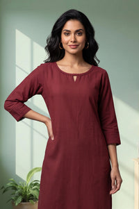 Maroon Solid Lace Yarn Dyed Rayon Straight Kurta with Tights