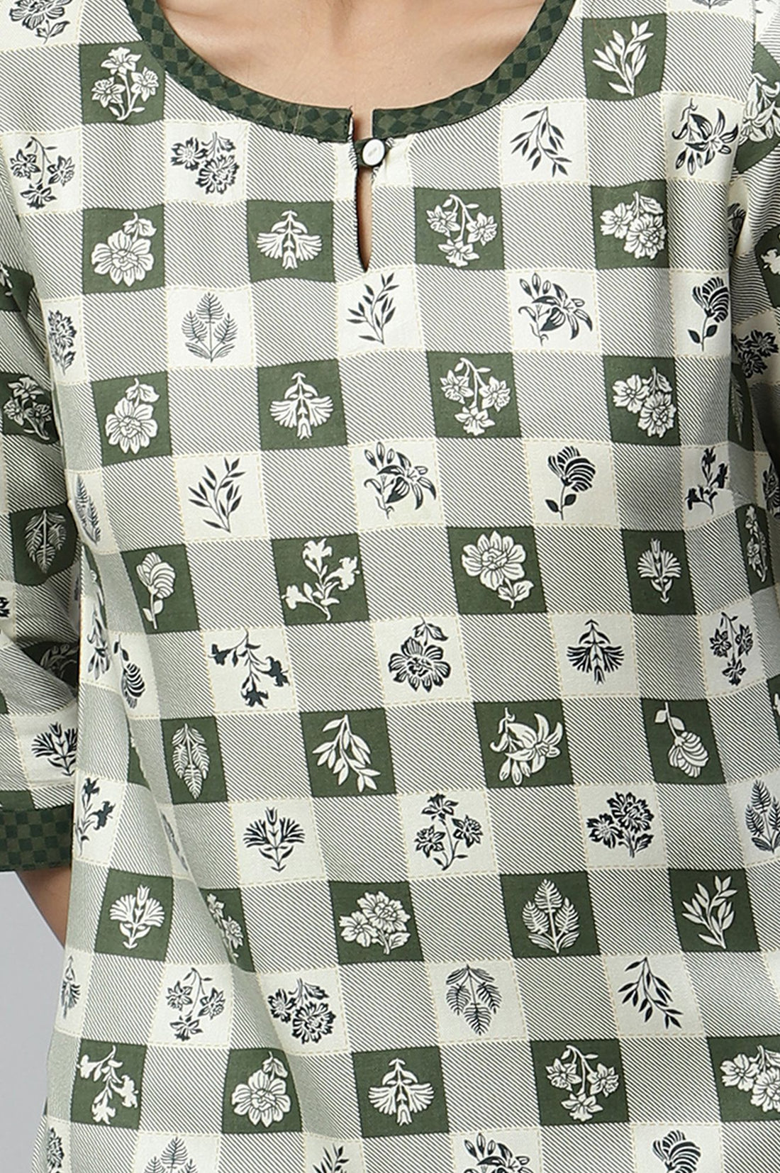 Green Checkered Printed Straight Kurta with Trousers Set
