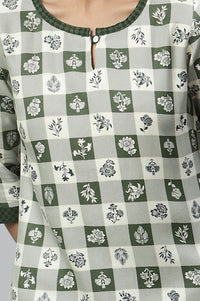 Green Checkered Printed Straight Kurta with Trousers Set